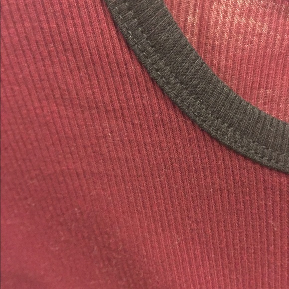 Cropped Ribbed Tshirt - Picture 3 of 3